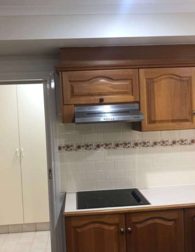 After photos of a rangehood replacement in Enfield